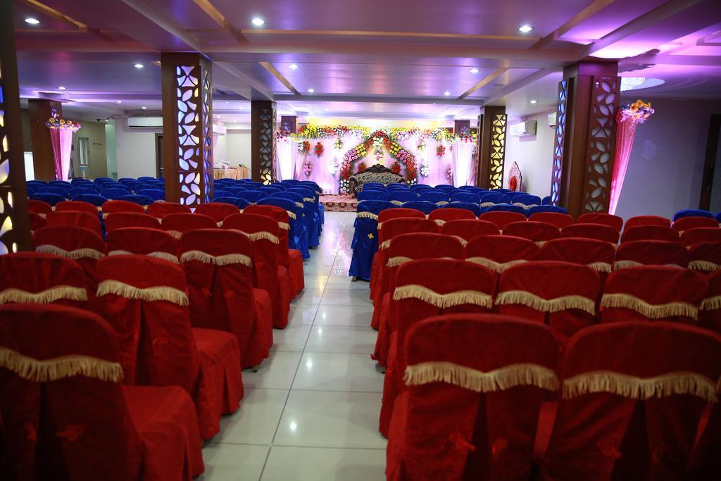 Oyo 13494 Hotel Nakshatra Inn Hyderabad Exterior photo
