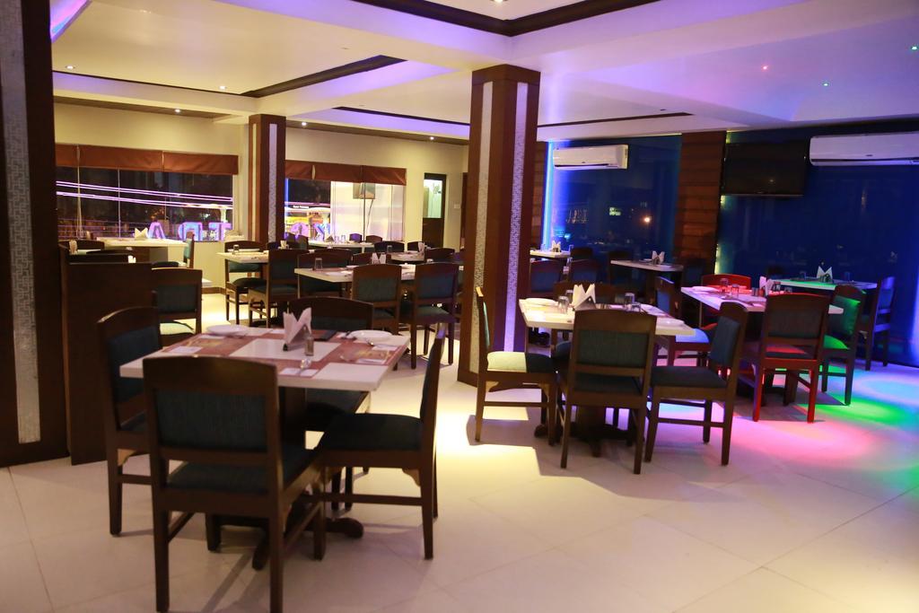 Oyo 13494 Hotel Nakshatra Inn Hyderabad Exterior photo
