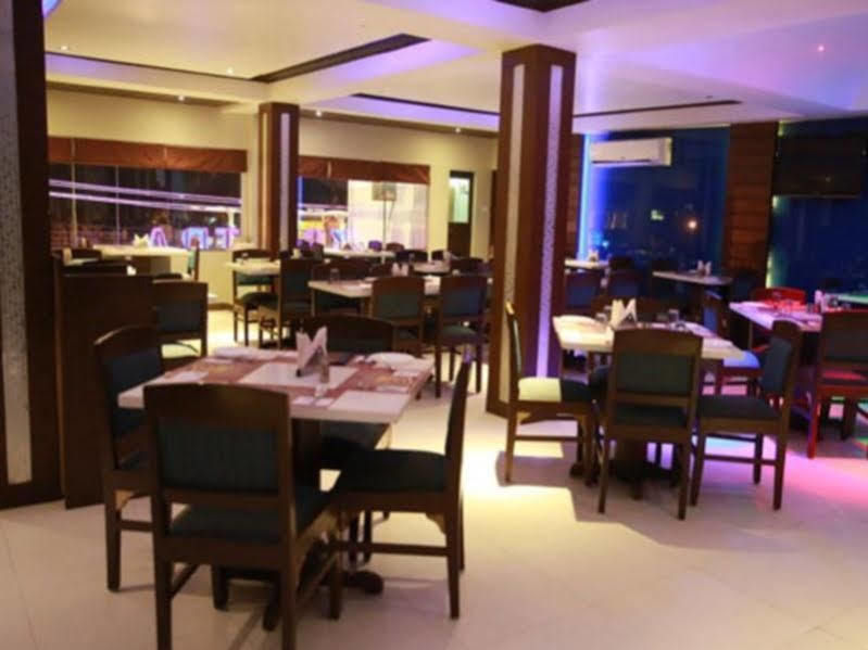 Oyo 13494 Hotel Nakshatra Inn Hyderabad Exterior photo